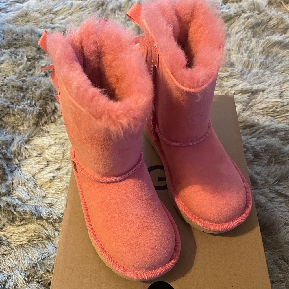 Bailey Bow II Boot
